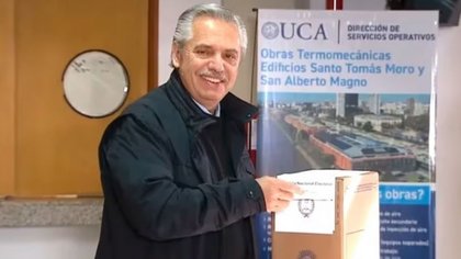 Votó Alberto Fernández: "Deseo lo mejor para la Argentina"