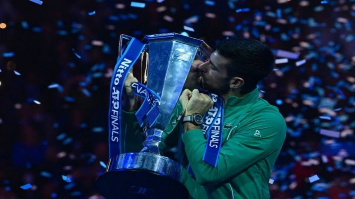Djokovic ganó el ATP Finals y cerró un año inolvidable