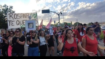 Búsqueda de Rosana: organizaciones y familiares marcharon en la Ruta 22