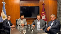 Rolando Figueroa participó de la cumbre federal de gobernadores
