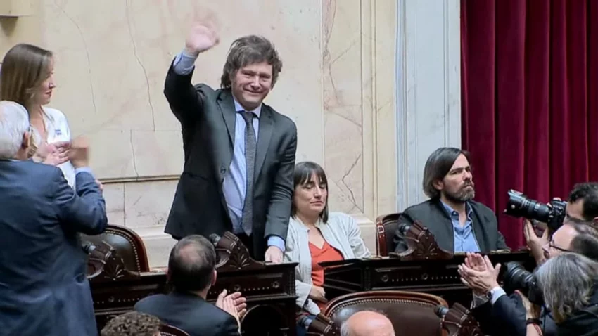 Cristina Kirchner proclamó a Milei presidente en la Asamblea Legislativa