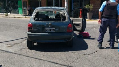 Robaban autos y protagonizaron una persecución que terminó en el bajo