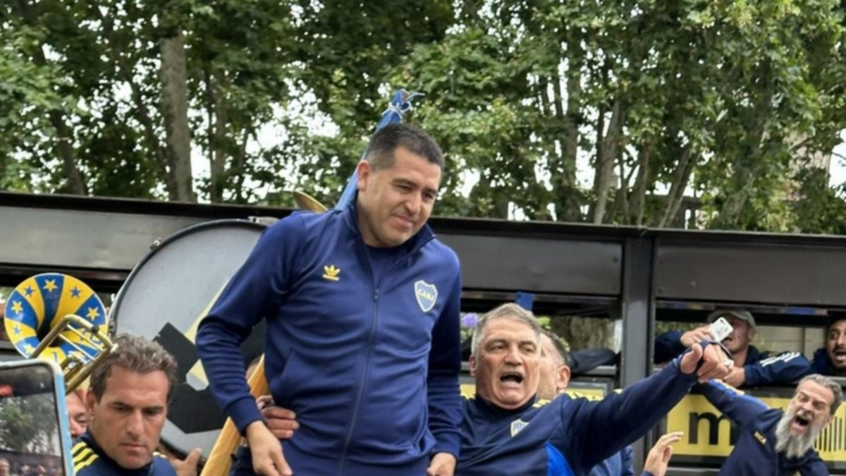 Elecciones en Boca: Con Riquelme marcharon los hinchas