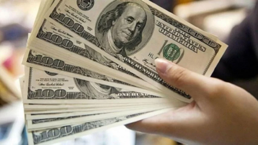 Dólar hoy: a cuánto cerró la cotización este viernes 12