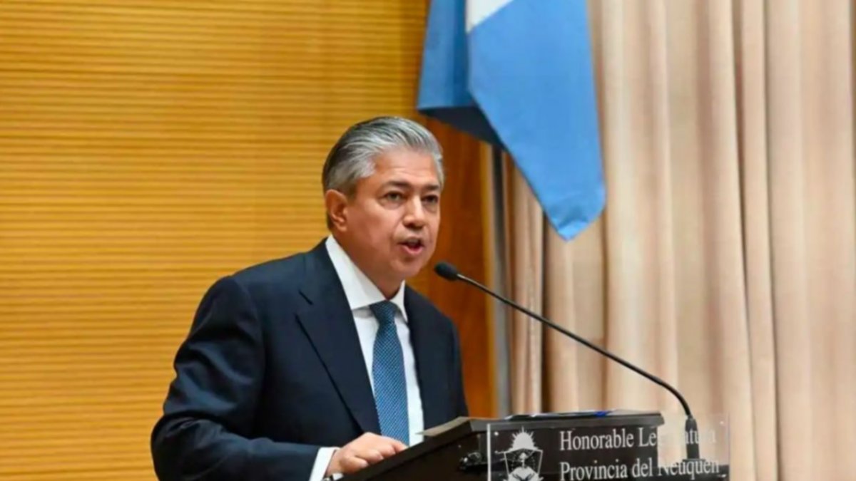 Figueroa habló con la prensa tras su discurso en la Legislatura