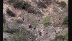 Se cayó desde el Indio Comahue y estuvo 15 horas tirado