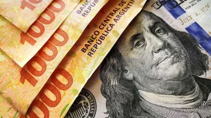 El peso argentino, entre las monedas más devaluadas del mundo