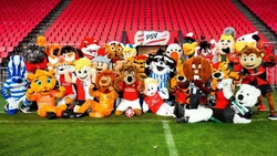 ¡Locura! El gesto viral de la mascota del PSV