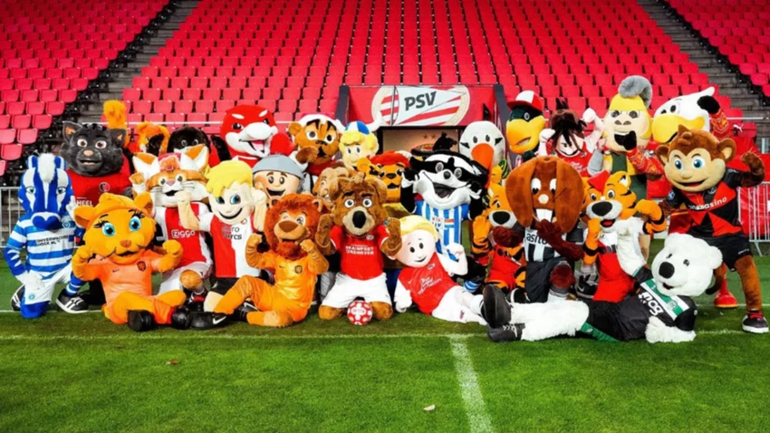 ¡Locura! El gesto viral de la mascota del PSV