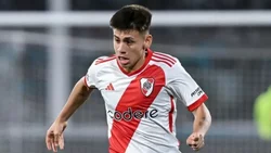 El City acelera para llevarse al "Diablito" Echeverri