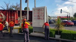 Aumentó la nafta: cuánto cuesta llenar el tanque en Neuquén