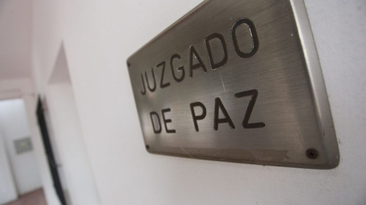 Condenaron a dos empresas de la región por entregar un mueble roto