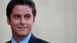 Macron designa al primer ministro más joven de la historia
