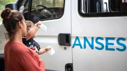 Anses dará bono extra para jubilados, AUH y AUE