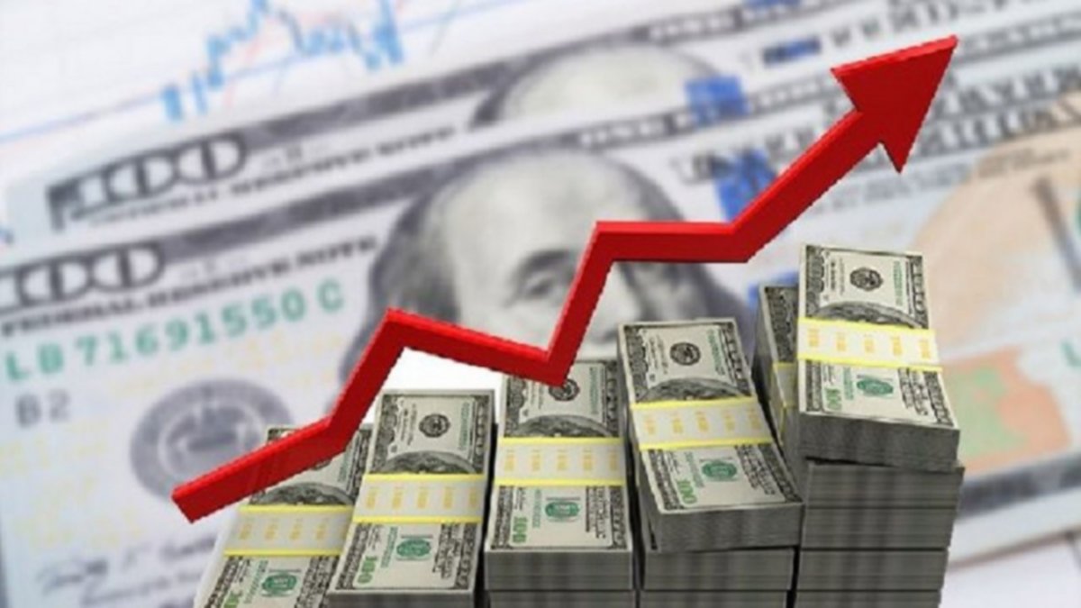 Dólar hoy: suben con fuerza los paralelos, ¿Cuánto cotizó el blue el 9 de enero?