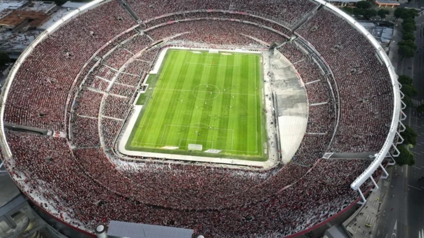 Copa Libertadores 2024: la final podría jugarse en El Monumental