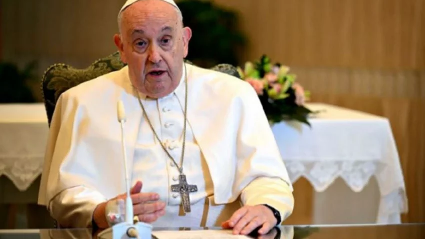 Recaída en la salud del papa Francisco