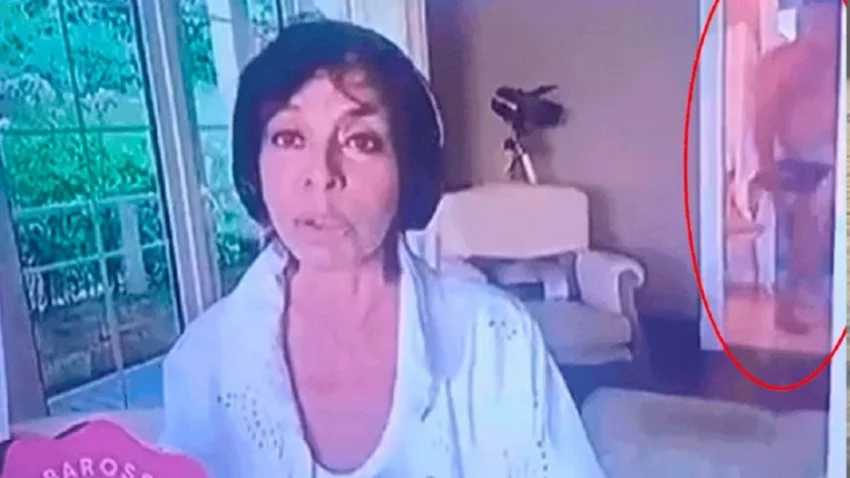 El incómodo momento de Mónica Gutiérrez en vivo: su marido pasó desnudo