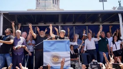 Acto de la CGT en el Congreso: "Quieren destruir al sindicalismo"
