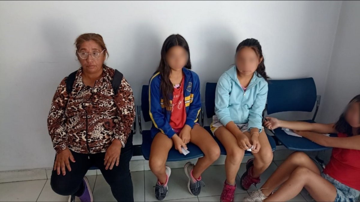 Familia desesperada pide ayuda para volver a Puerto Madryn