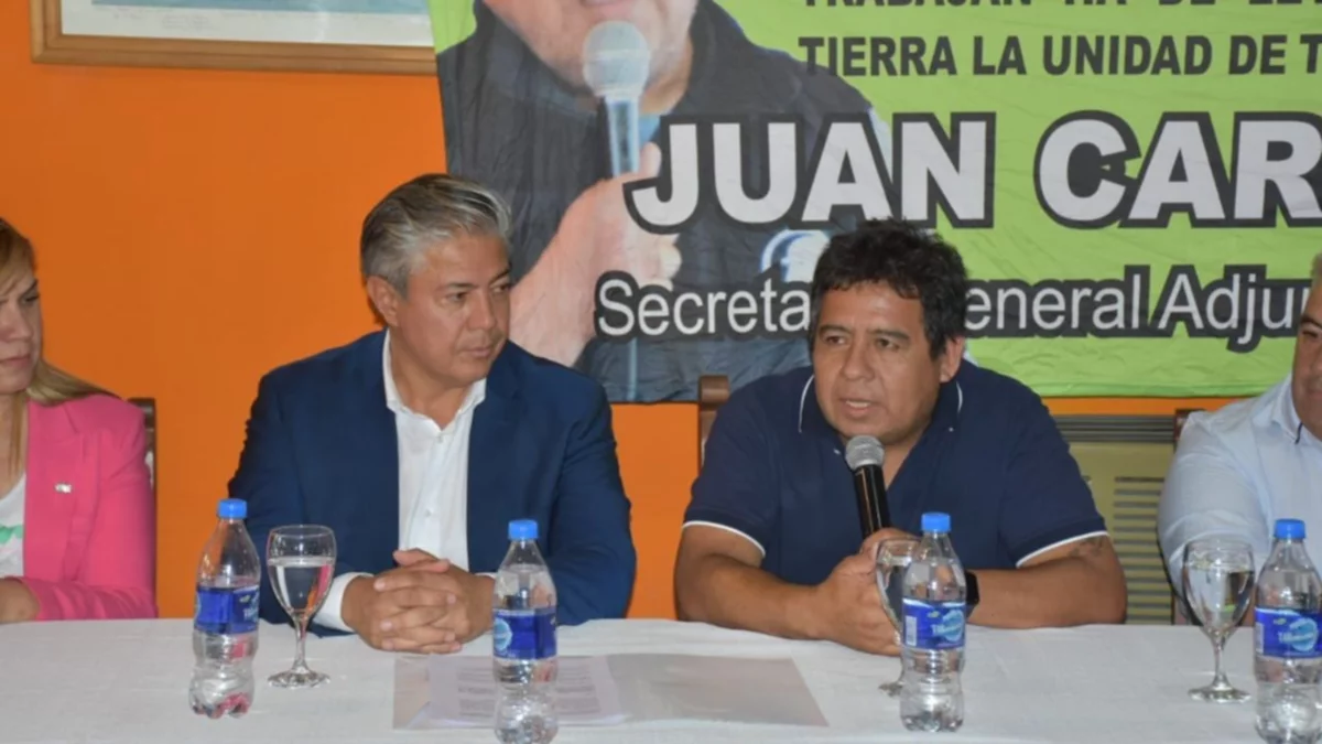 Mil empleos, el primer paso del gobierno para achicar planes