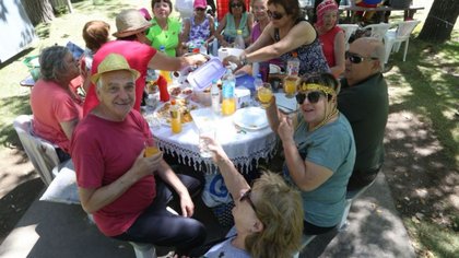 Con un festivo almuerzo, cerró el plan de Verano municipal