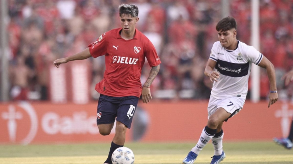 Con la caída del Rojo, arrancó la tercera de la Copa