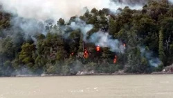 Incendio en Bariloche: la pista de los cinco gomones