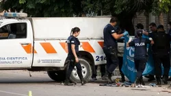 Quiso hacer una conexión en su casa y murió electrocutado