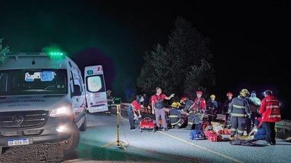 Turistas desbarrancaron en la Ruta 40 antes de llegar a Pil Pil