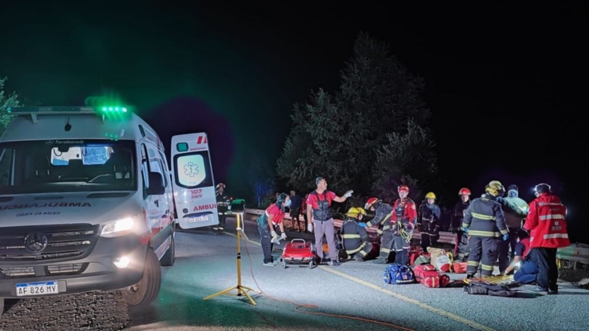 Turistas desbarrancaron en la Ruta 40 antes de llegar a Pil Pil