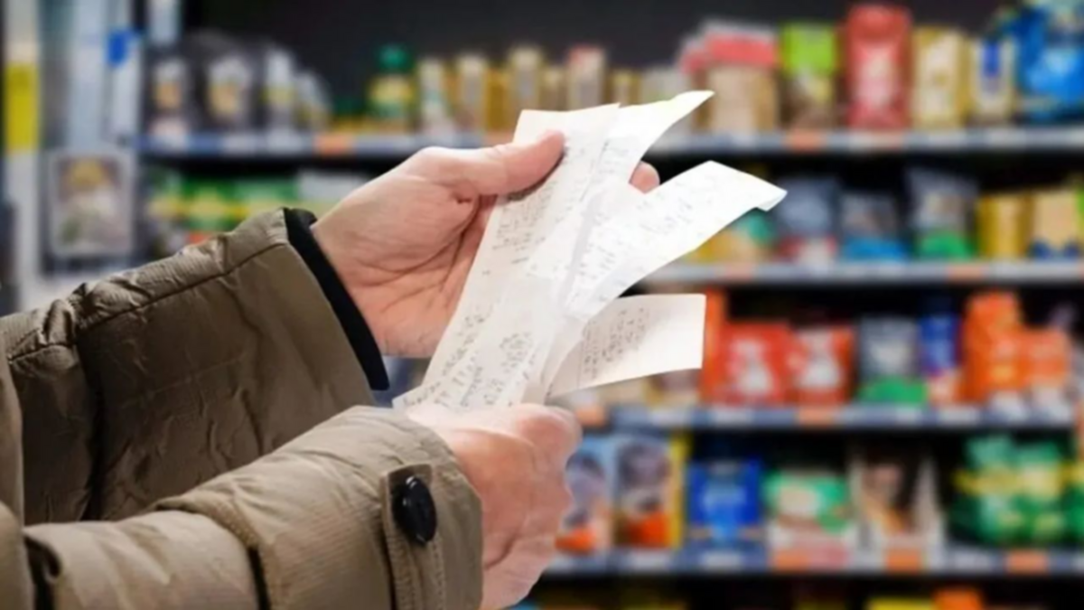 Argentina lidera cómodo el ranking de la inflación mundial