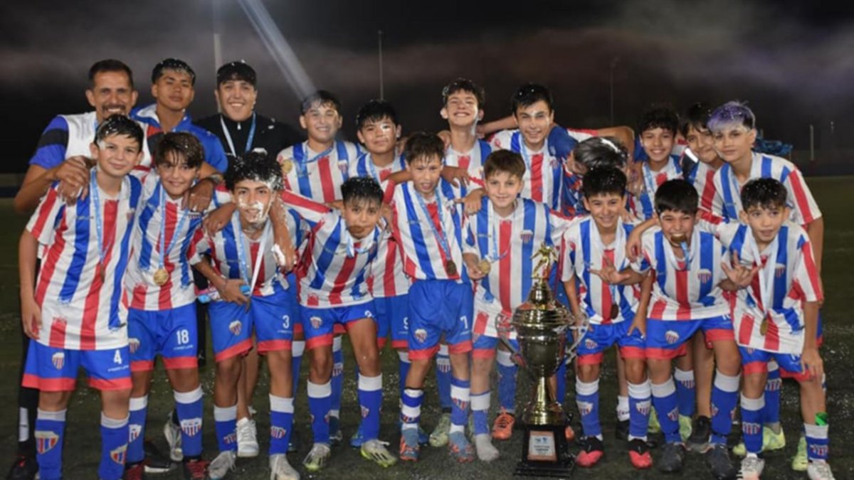Atlético Neuquén, campeón de la Neuquén Cup