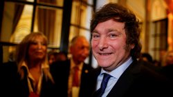 Milei comparó a su gabinete con el Arsenal de Inglaterra