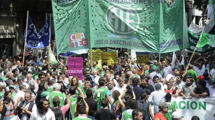Convocan a un paro nacional para el 26 de febrero