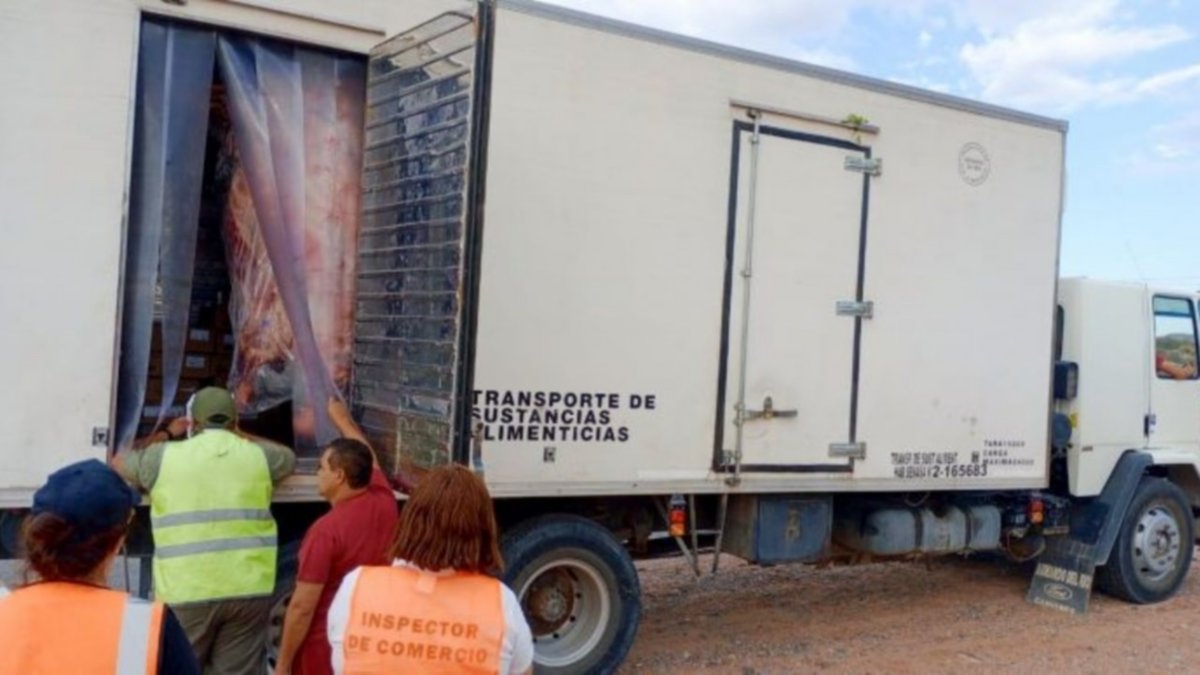¡A suspender el asado! (la carne quedó en el control)