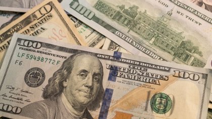 Dólar hoy: el blue tuvo una fuerte baja ¿Cuánto cotizó este 1 de marzo?