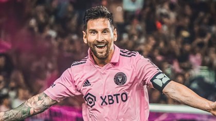 Video: Leo Messi hizo el segundo gol de pecho de su carrera