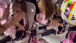 Una nena recibió un pelotazo de Messi y se volvió viral