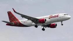 Avión en peligro: se durmieron los dos pilotos, media hora