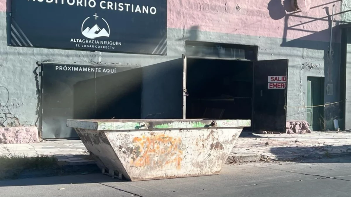 Nada funciona en el ex Las Palmas: ahora clausuran templo