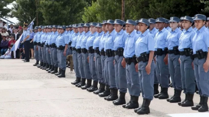 Gobierno: Las mujeres policías deben ser incluidas a pleno