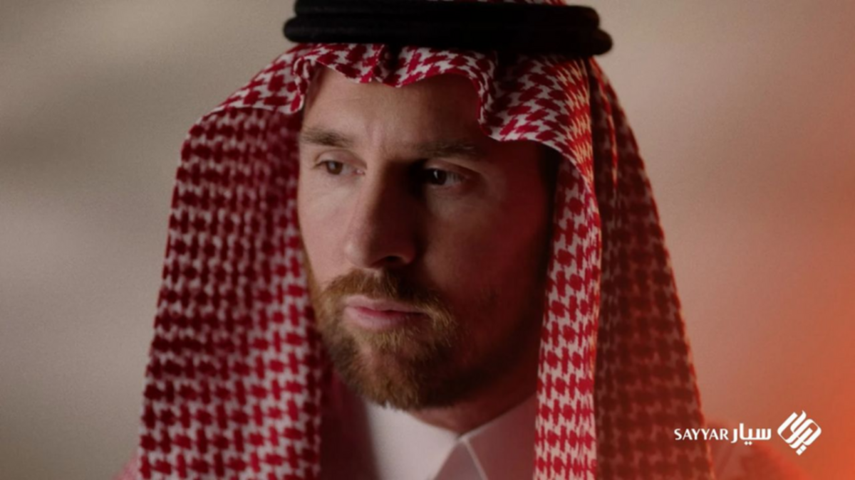 Lionel Messi modeló para promocionar turbantes árabes