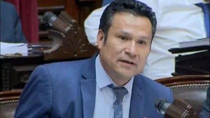 Llancafilo apuntó contra el "abuso" de DNU de los gobiernos