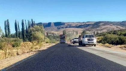 Turismo: comenzaron a pavimentar la ruta hacia el Rahue