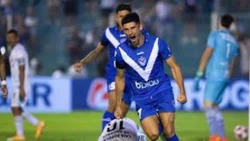 Desmienten que un jugador de Vélez se fugó del país