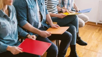 Tres millones de argentinos tienen un empleo pero buscan otro
