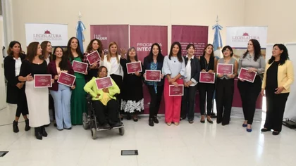 La Legislatura reconoció el trabajo de 14 mujeres neuquinas