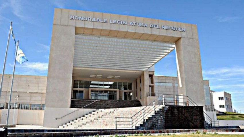 La Legislatura neuquina rechazó el DNU de Milei