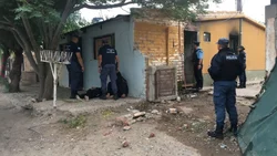 Megaoperativo en Centenario: varios detenidos por narcomenudeo y robo
